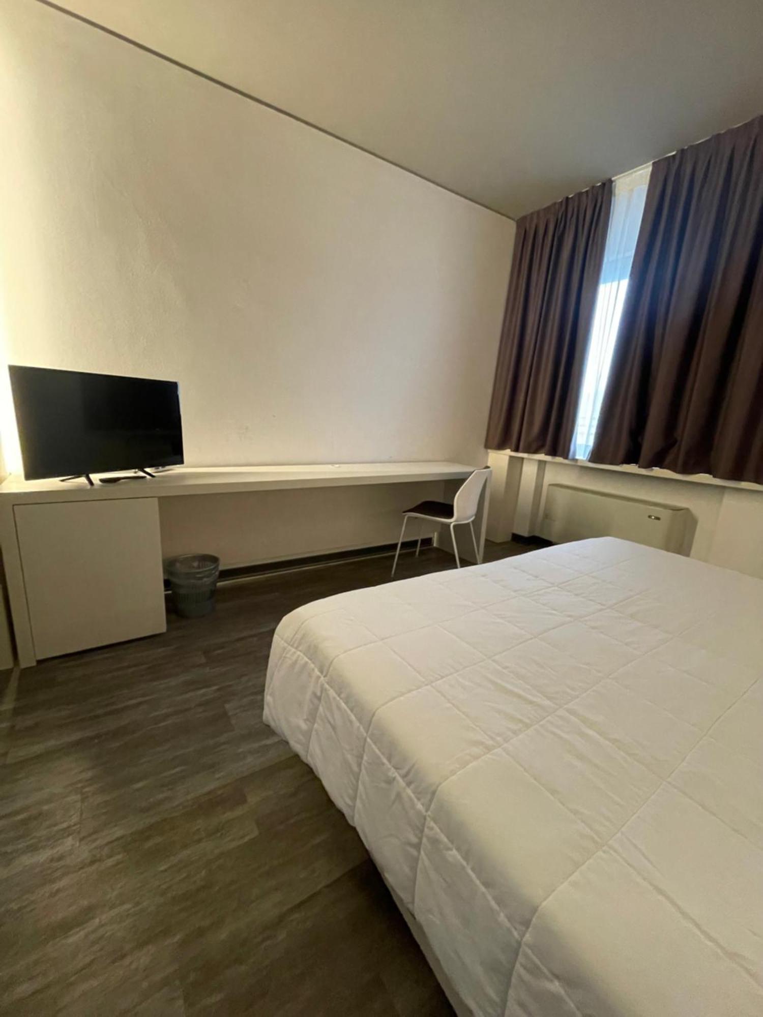Deluxe Twin Room,1758314938:JPEG
